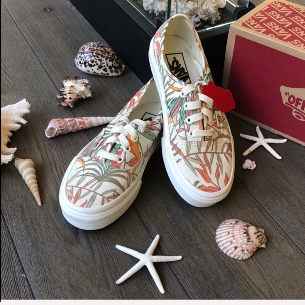 🌼🌴VANS🌴🌼 - Picture 1 of 8